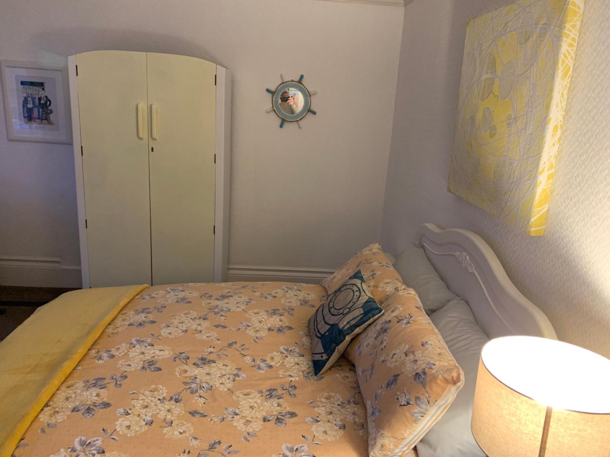 Spectacular Sea View Double, With Exclusive Bathroom & Use Of Patio And Bike Store マーゲイト エクステリア 写真
